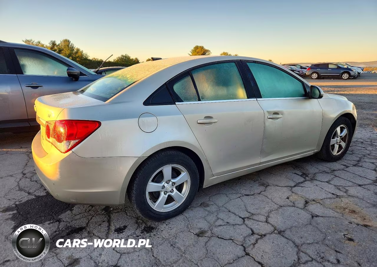 2014 Chevrolet Cruze Lt VIN:1G1PC5SBXE7362653 - 3