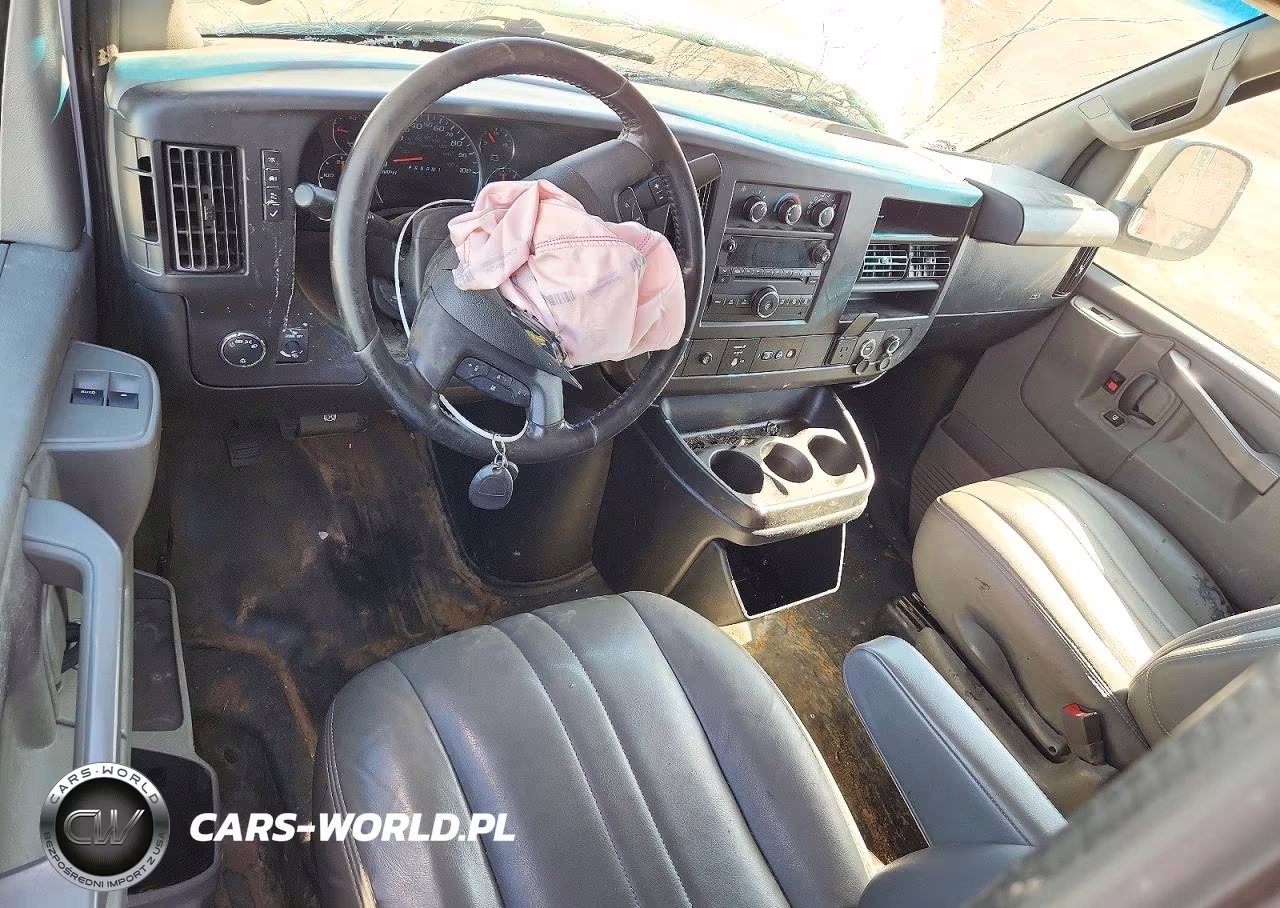 2020 Chevrolet Express VIN:1GCWGAFG6L1194533 - 8