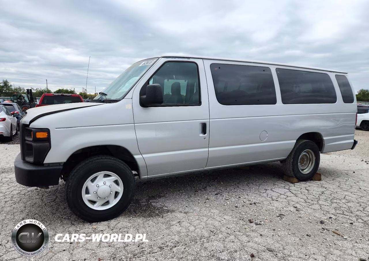 2009 Ford Econoline E350 Super Duty Wagon