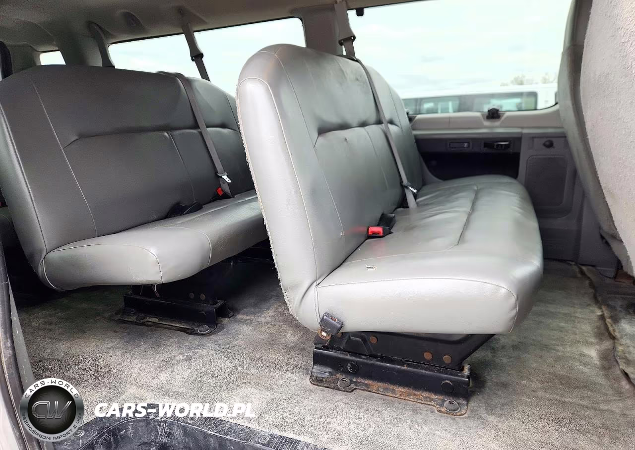 2009 Ford Econoline E350 Super Duty Wagon VIN:1FBSS31L79DA63717 - 11