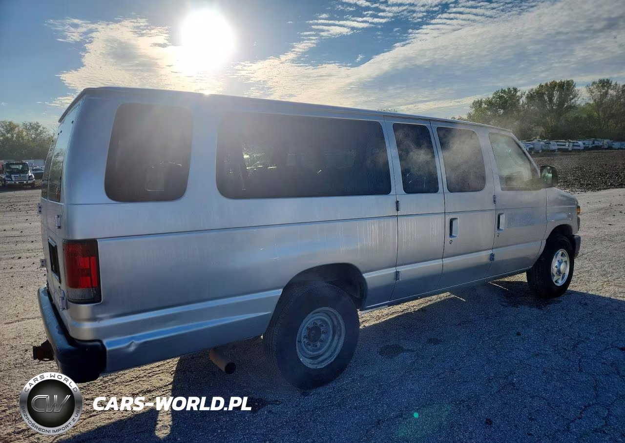 2013 Ford Econoline E350 Super Duty Wagon VIN:1FBSS3BL1DDA48931 - 3