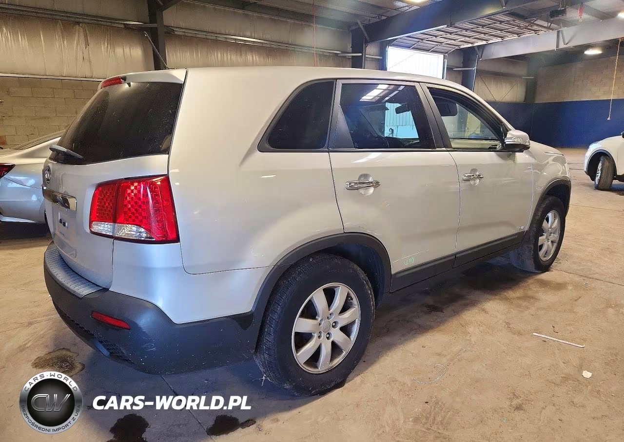 2012 Kia Sorento Lx VIN:5XYKTCA67CG288313 - 3