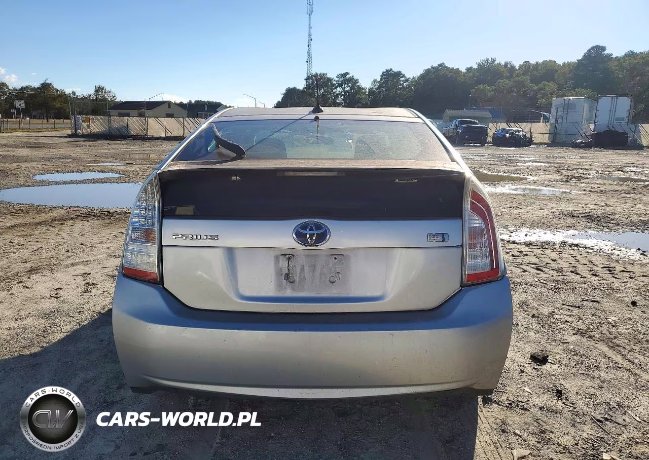 2011 Toyota Prius Two VIN:JTDKN3DU1B0258619 - 6