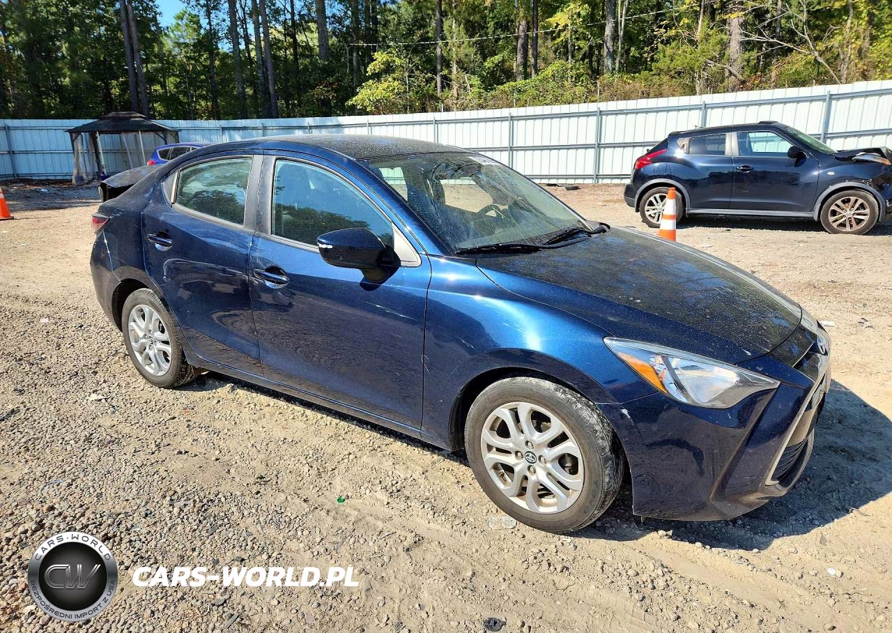 2018 Toyota Yaris Ia Base VIN:3MYDLBYV3JY317381 - 4