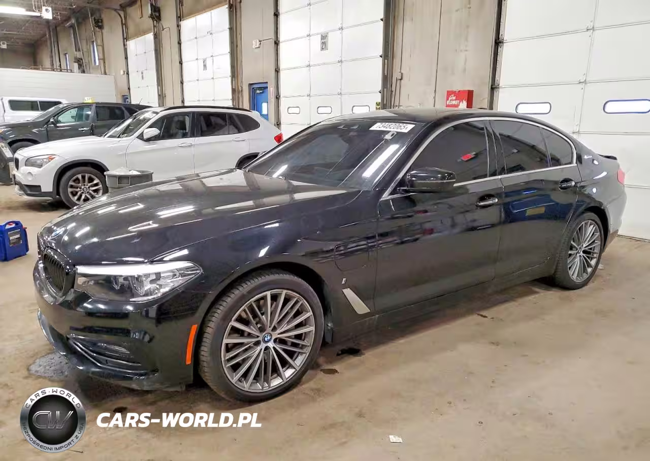 2018 BMW 530E