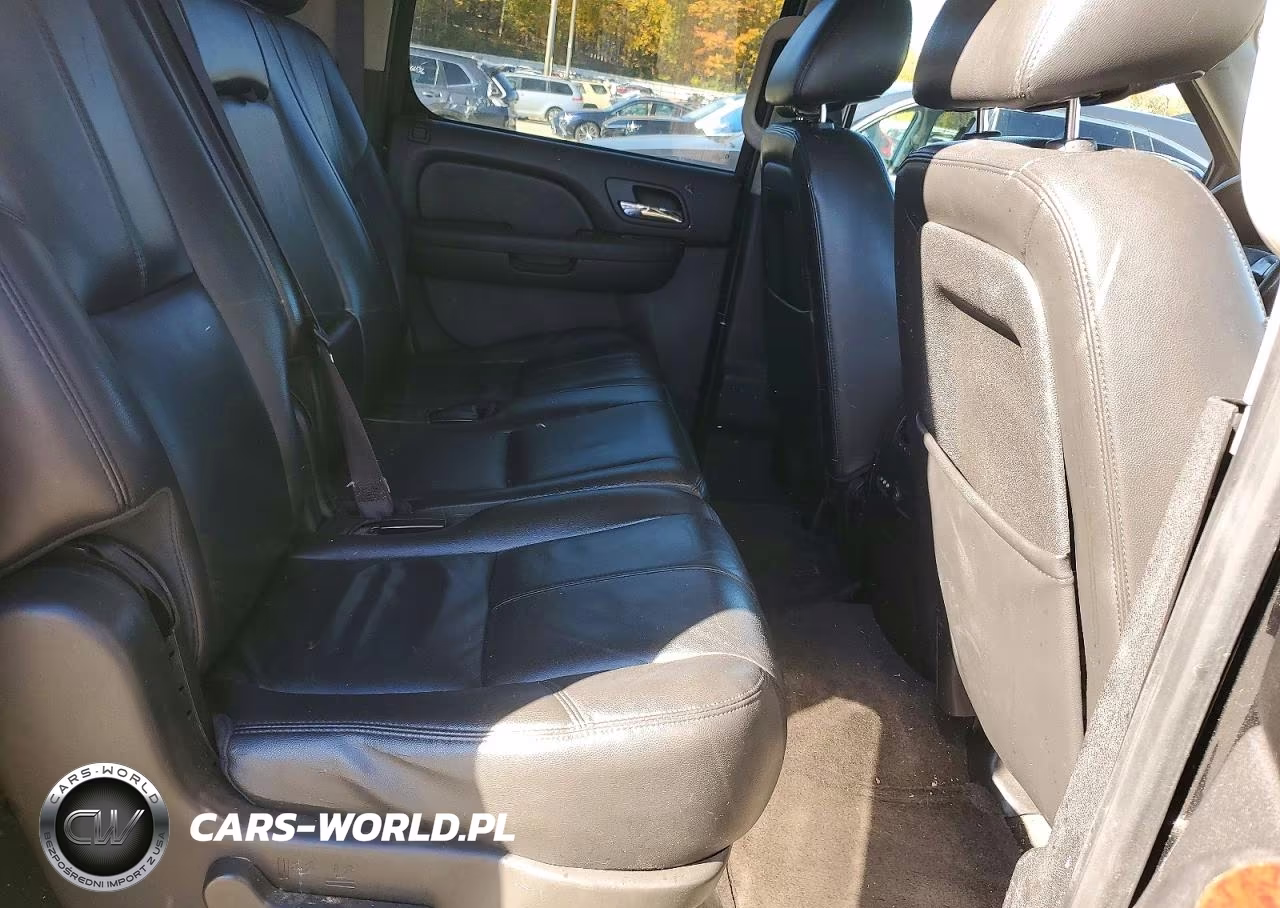 2013 Chevrolet Suburban K1500 Lt VIN:1GNSKJE70DR123451 - 11