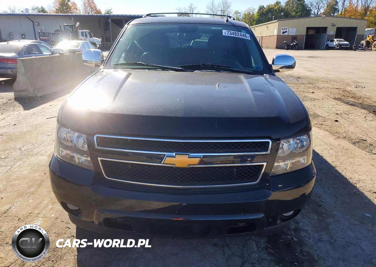 2013 Chevrolet Suburban K1500 Lt VIN:1GNSKJE70DR123451 - 5
