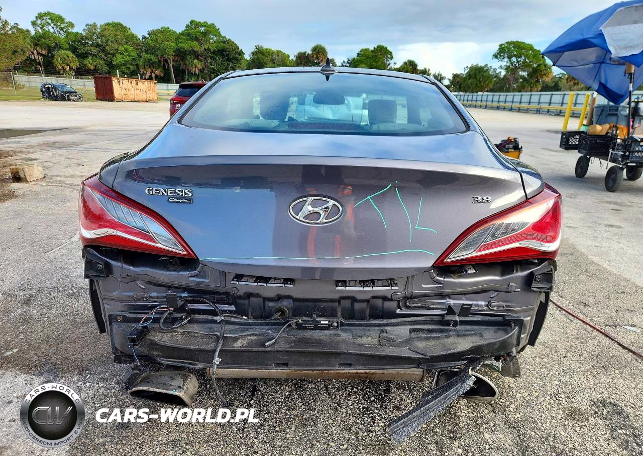 2015 Hyundai Genesis Coupe 3.8 VIN:KMHHT6KJXFU128987 - 6