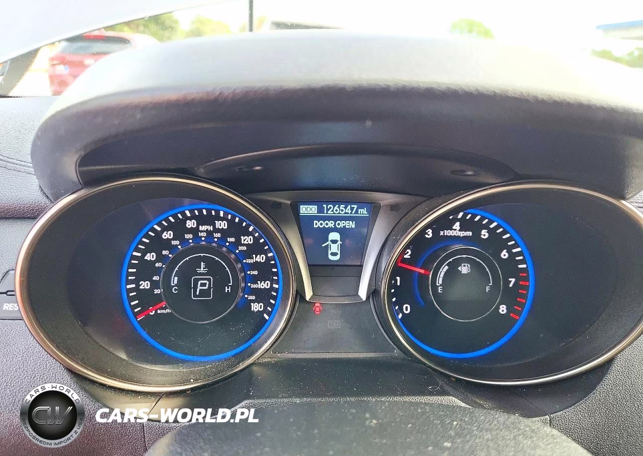 2015 Hyundai Genesis Coupe 3.8 VIN:KMHHT6KJXFU128987 - 9