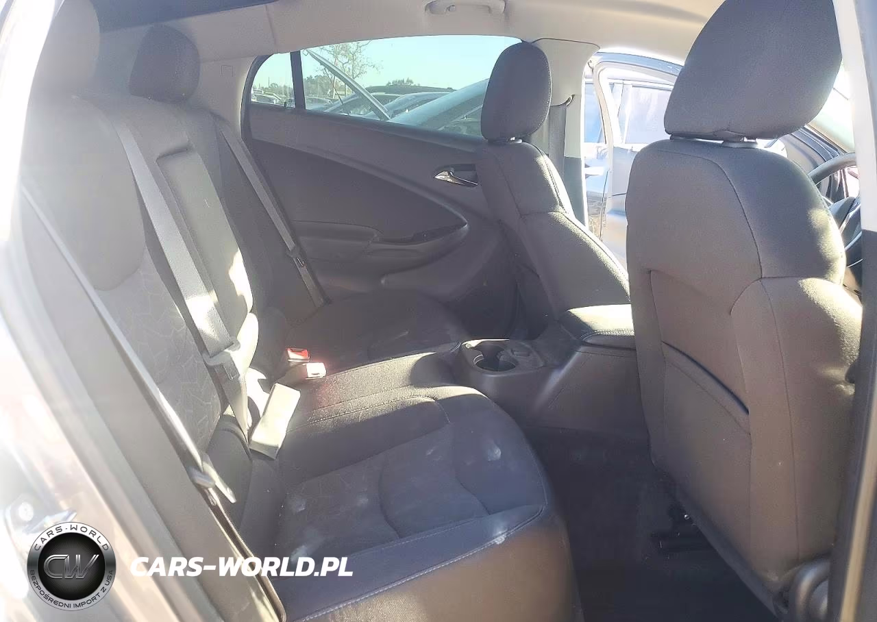2018 Chevrolet Volt Lt VIN:1G1RC6S56JU118499 - 10
