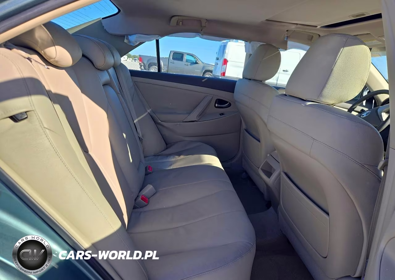 2010 Toyota Camry Le VIN:JTNBF3EK3A3000850 - 10