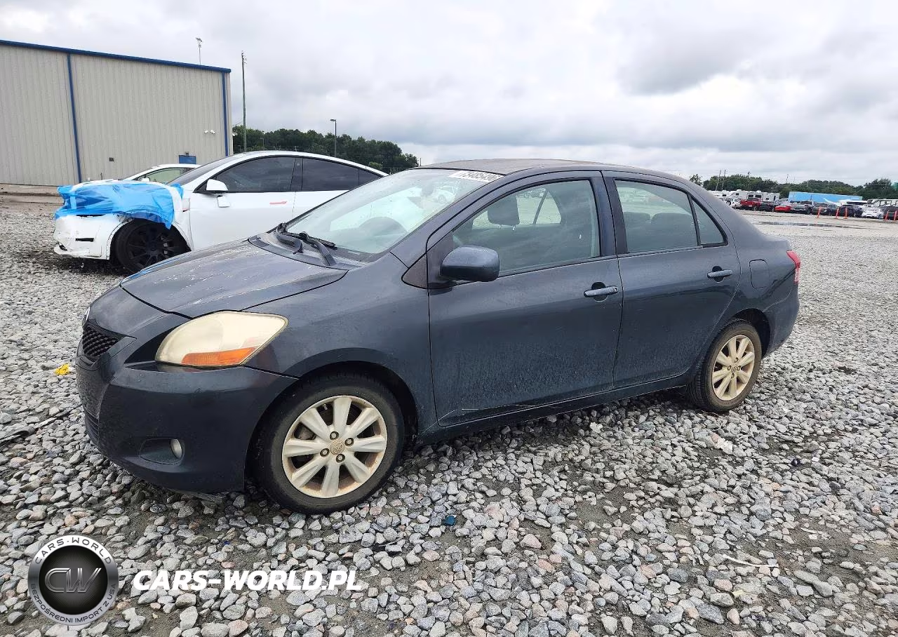 2009 Toyota Yaris Base