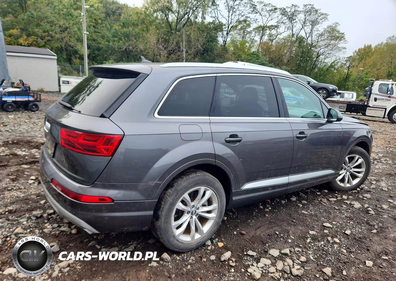 2019 Audi Q7 Premium VIN:WA1AAAF78KD013080 - 3