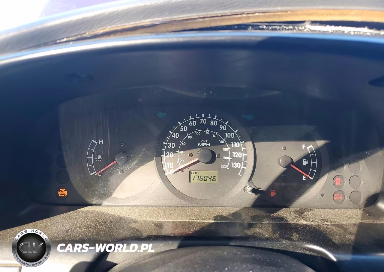2003 Kia Spectra Base VIN:KNAFB121435267789 - 9