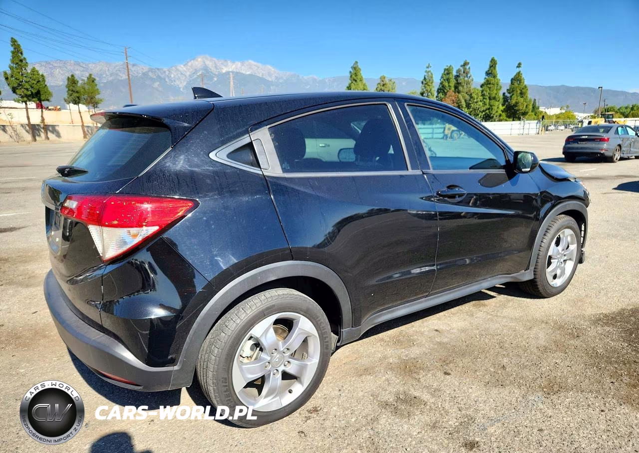 2021 Honda Hr-V Lx VIN:3CZRU5H35MM713965 - 3