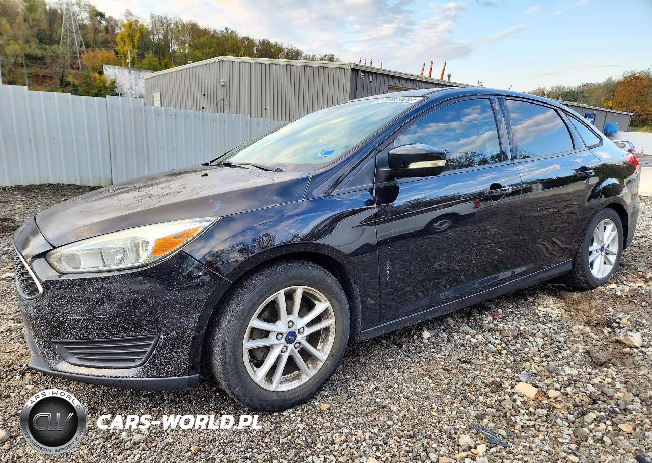 2016 Ford Focus Se VIN:1FADP3F20GL395268 - 1