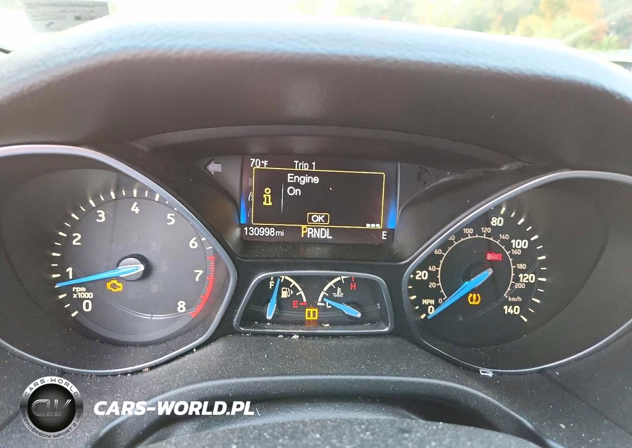 2016 Ford Focus Se VIN:1FADP3F20GL395268 - 9