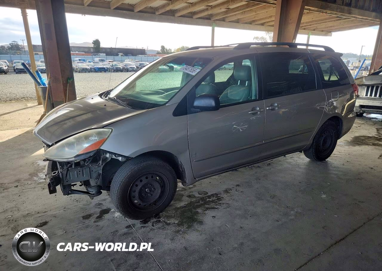 2008 Toyota Sienna Le 7-Passenger