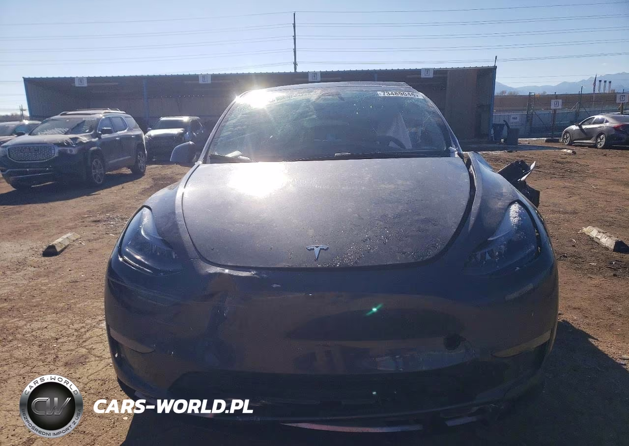 2024 Tesla Model Y VIN:7SAYGDEE6RA236743 - 5