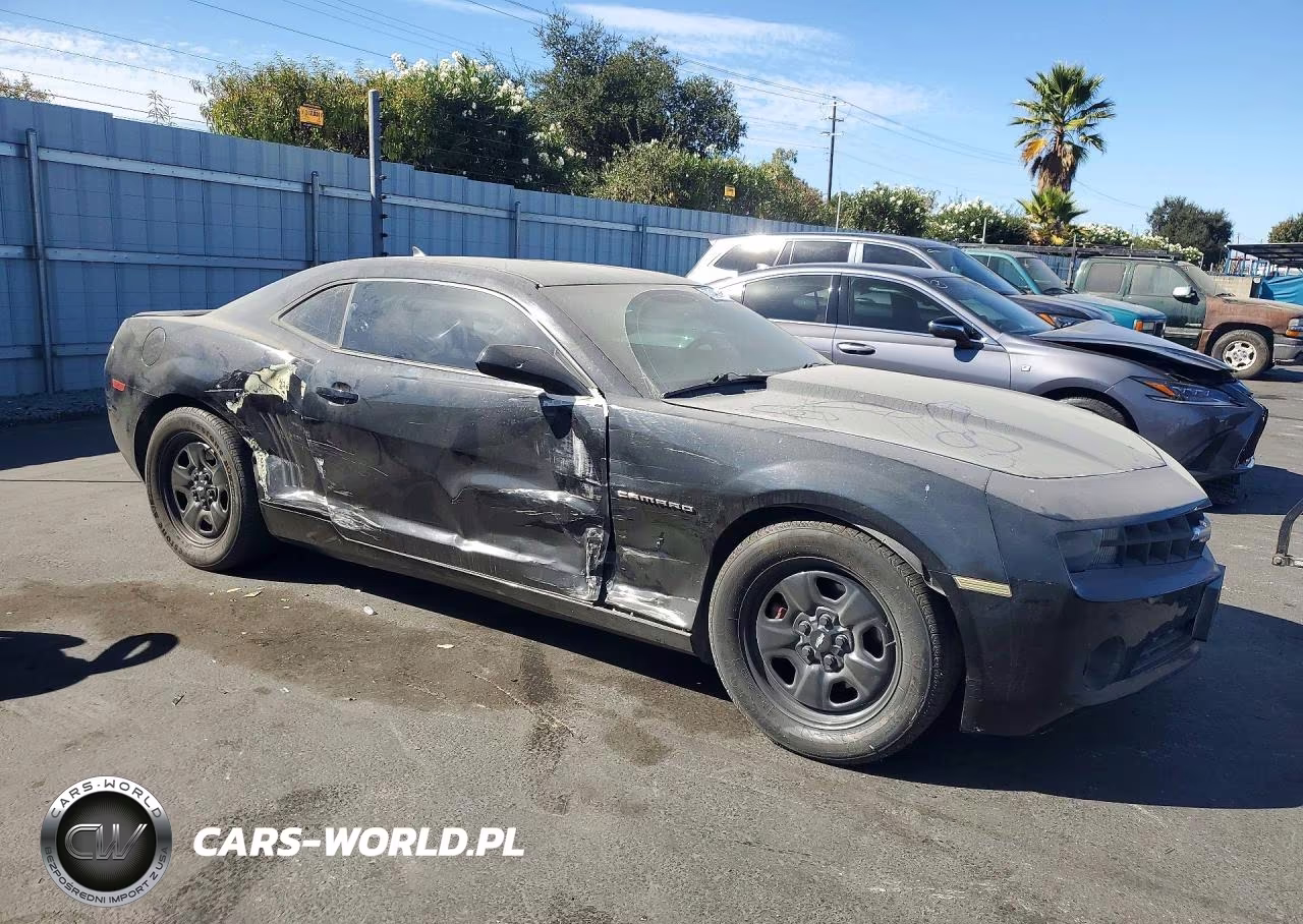 2013 Chevrolet Camaro Ls VIN:2G1FA1E31D9224608 - 4