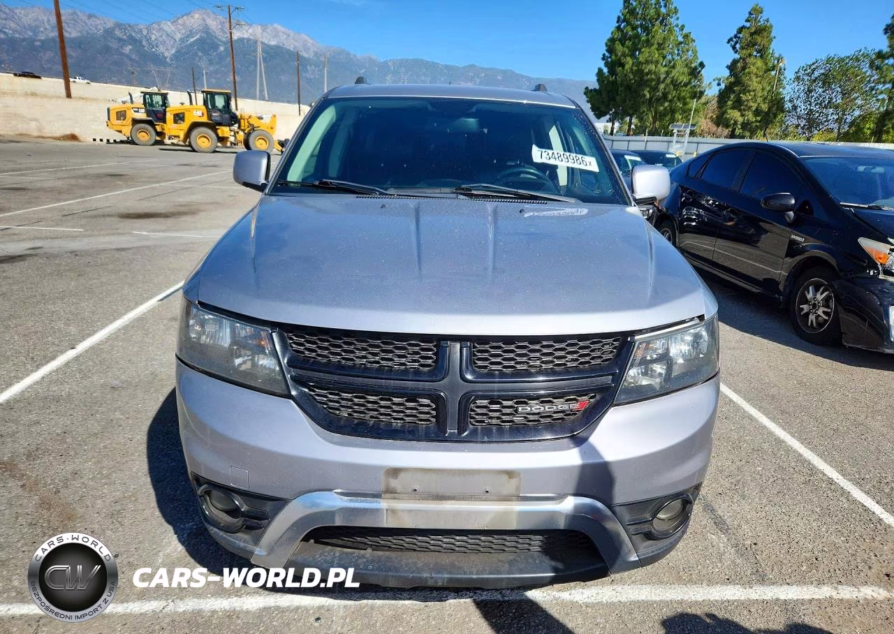 2018 Dodge Journey Crossroad VIN:3C4PDCGG8JT156993 - 5