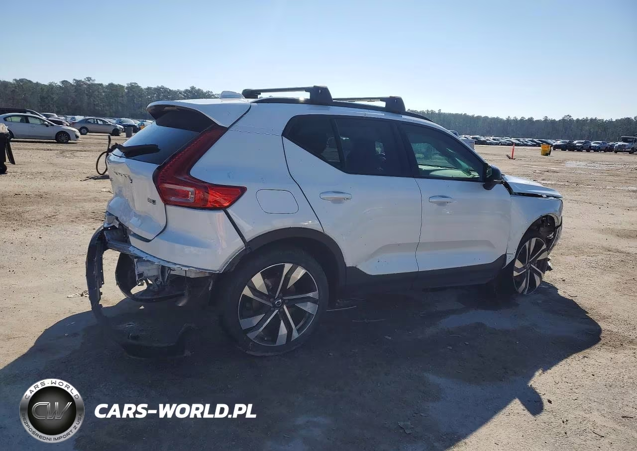 2024 Volvo Xc40 Plus VIN:YV4L12UL0R2295769 - 3