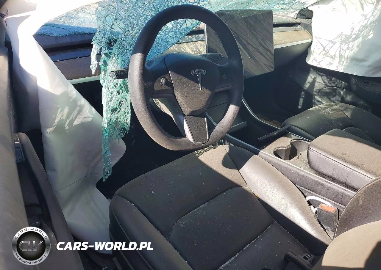 2020 Tesla Model 3 VIN:5YJ3E1EC6LF627637 - 8
