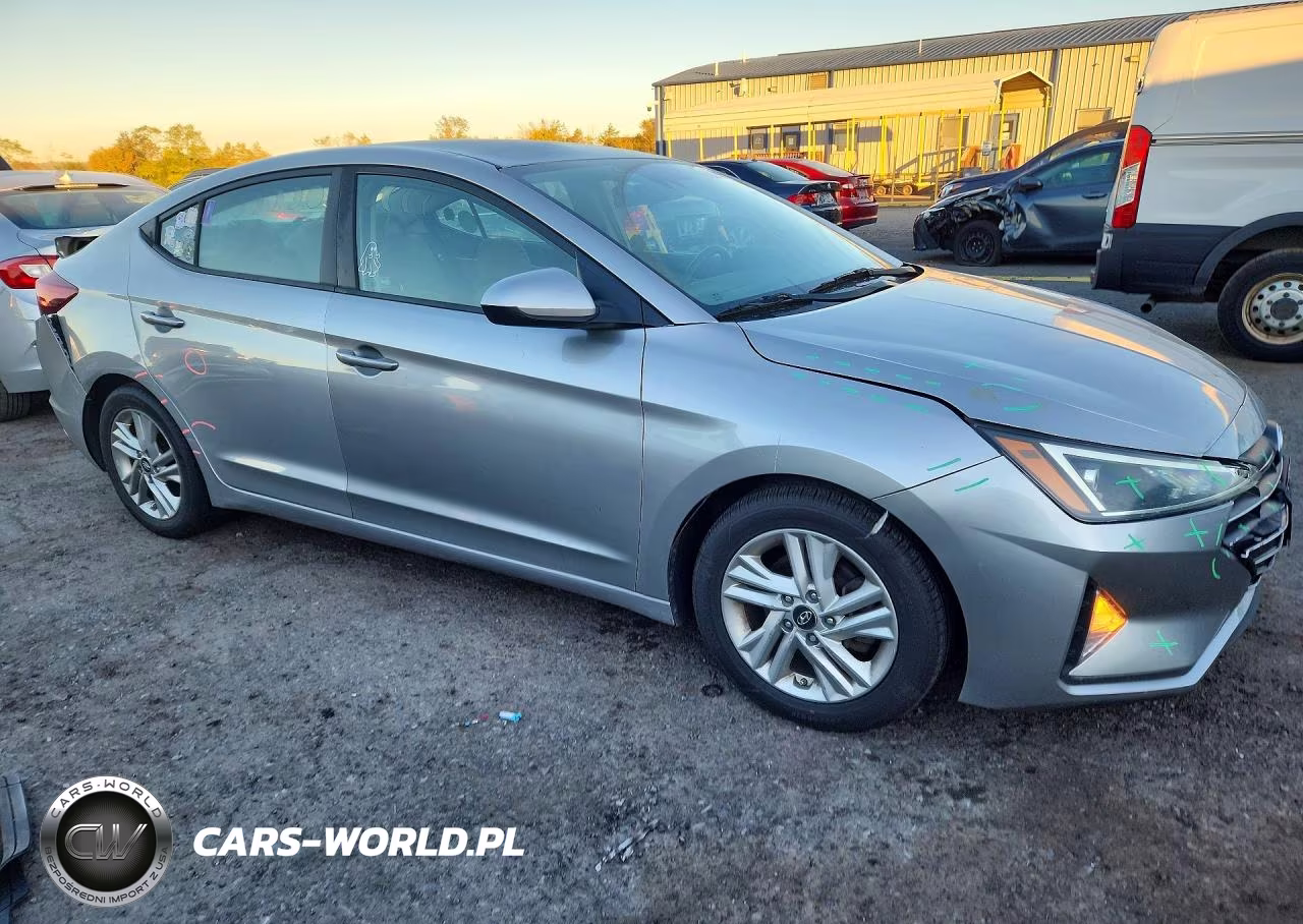 2020 Hyundai Elantra Sel VIN:5NPD84LF3LH615327 - 4