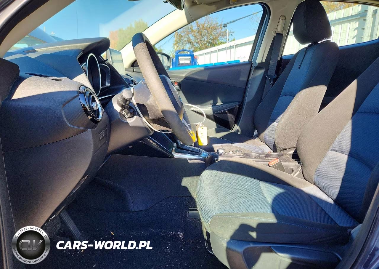 2018 Toyota Yaris Ia Base VIN:3MYDLBYV3JY313301 - 7