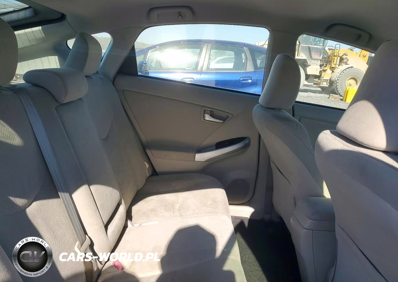 2012 Toyota Prius Two VIN:JTDKN3DU5C1492466 - 10