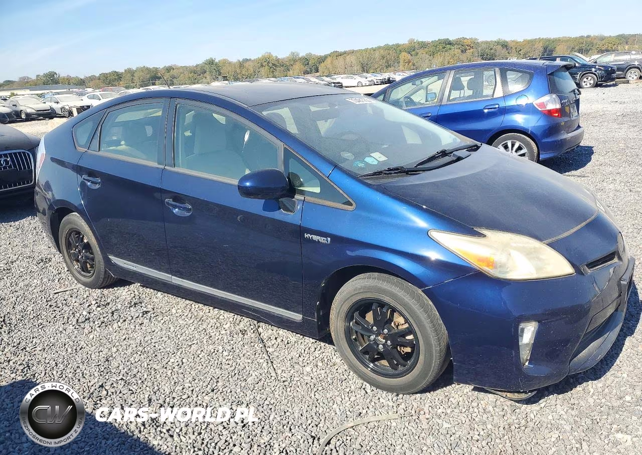 2012 Toyota Prius Two VIN:JTDKN3DU5C1492466 - 4