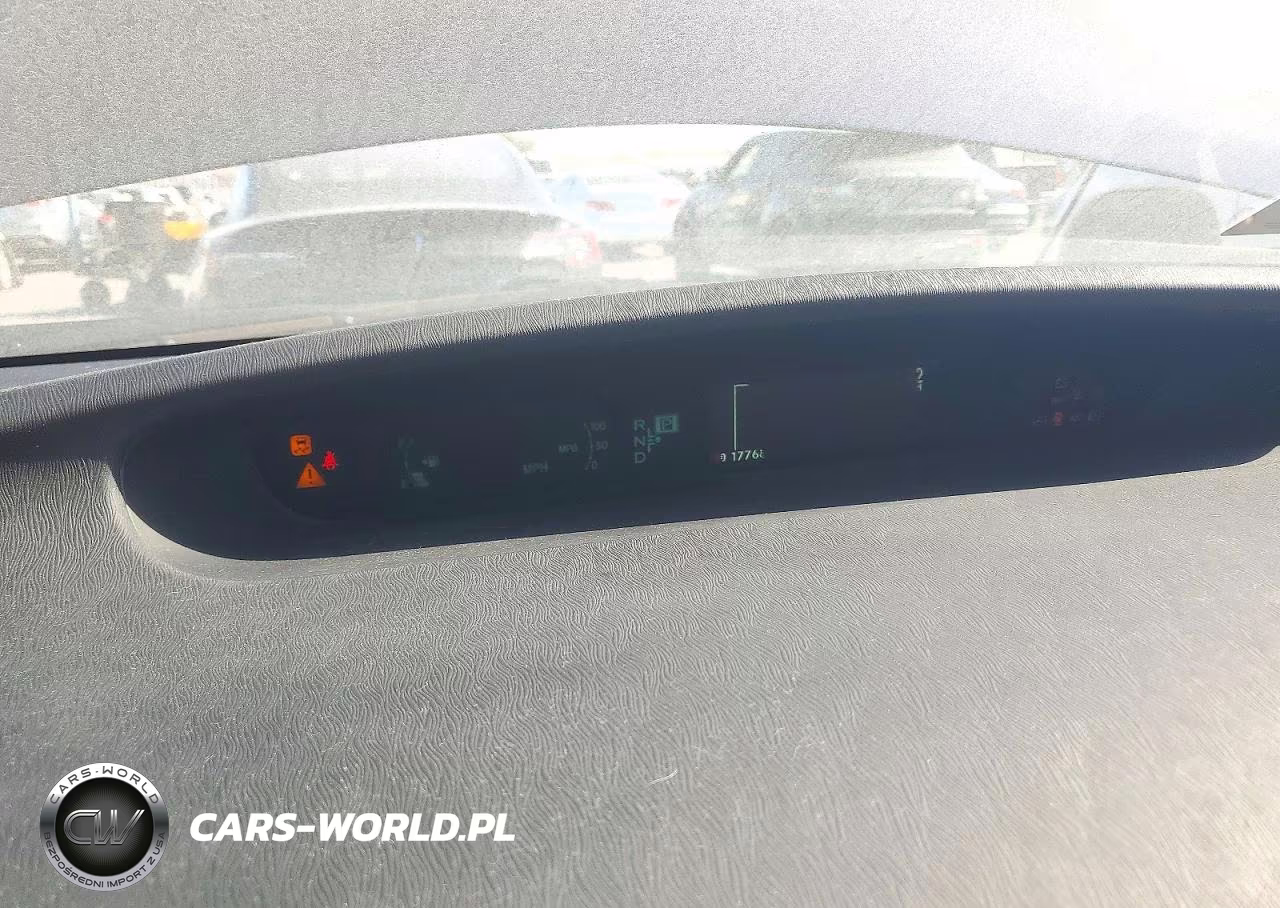 2012 Toyota Prius Two VIN:JTDKN3DU5C1492466 - 9