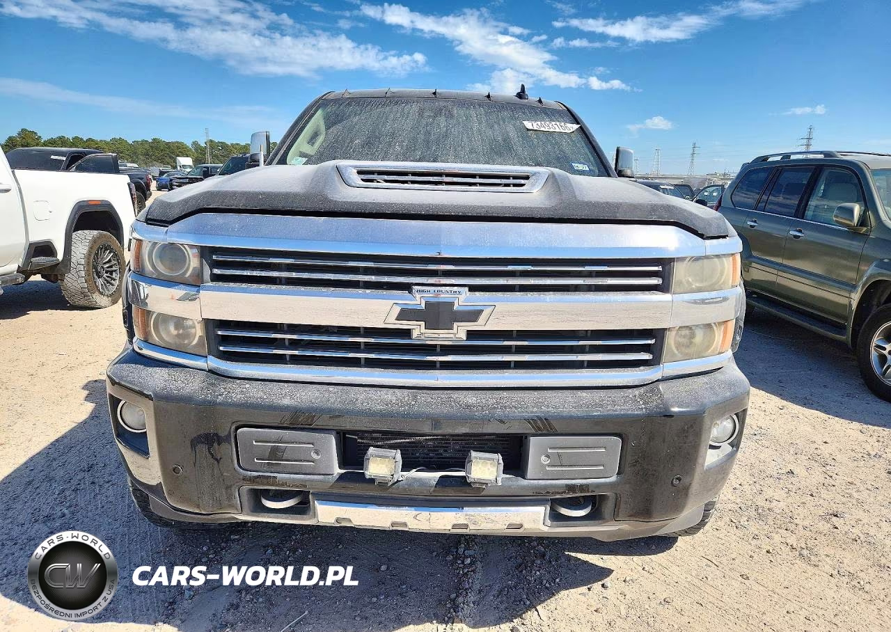 2018 Chevrolet Silverado K2500 High Country VIN:1GC1KXEY6JF102200 - 5
