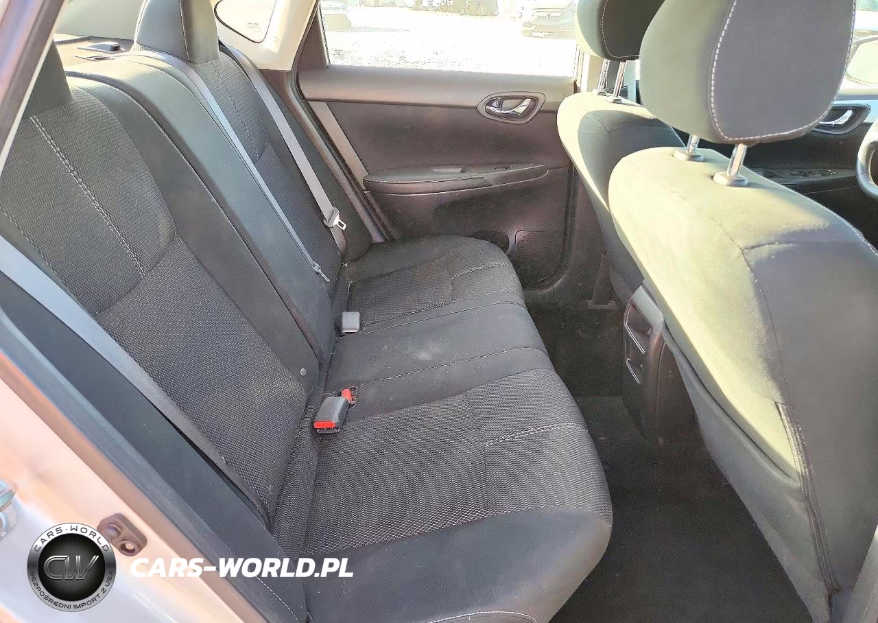 2018 Nissan Sentra S VIN:3N1AB7AP0JY276966 - 10