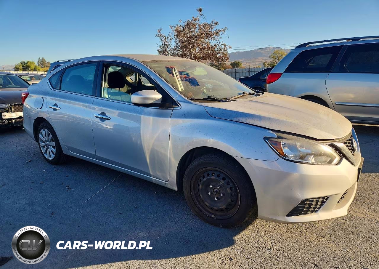 2018 Nissan Sentra S VIN:3N1AB7AP0JY276966 - 4