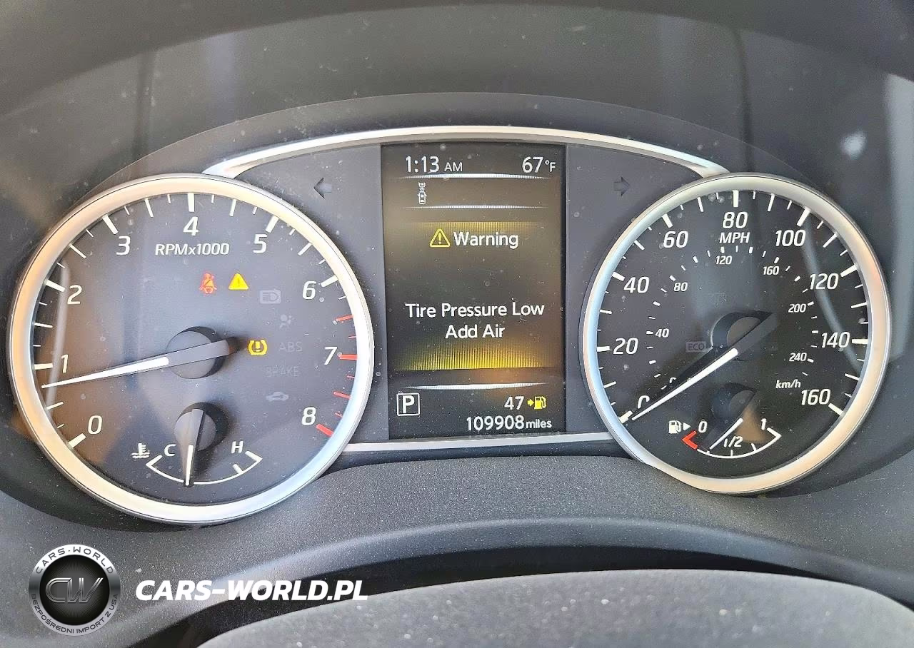 2018 Nissan Sentra S VIN:3N1AB7AP0JY276966 - 9