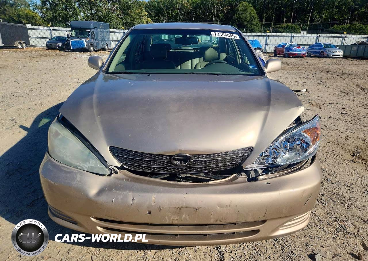 2002 Toyota Camry Xle V6 VIN:4T1BF30K52U536282 - 5