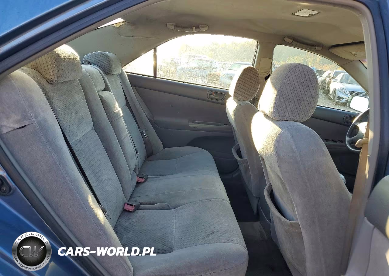 2004 Toyota Camry Le VIN:4T1BE32KX4U851212 - 10