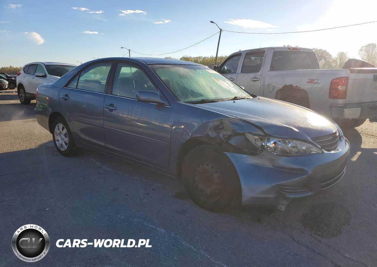 2004 Toyota Camry Le VIN:4T1BE32KX4U851212 - 4