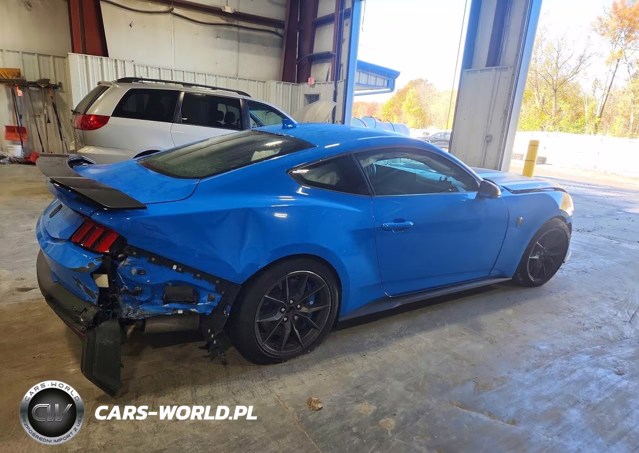 2024 Ford Mustang Dark Horse VIN:1FA6P8R05R5502094 - 3