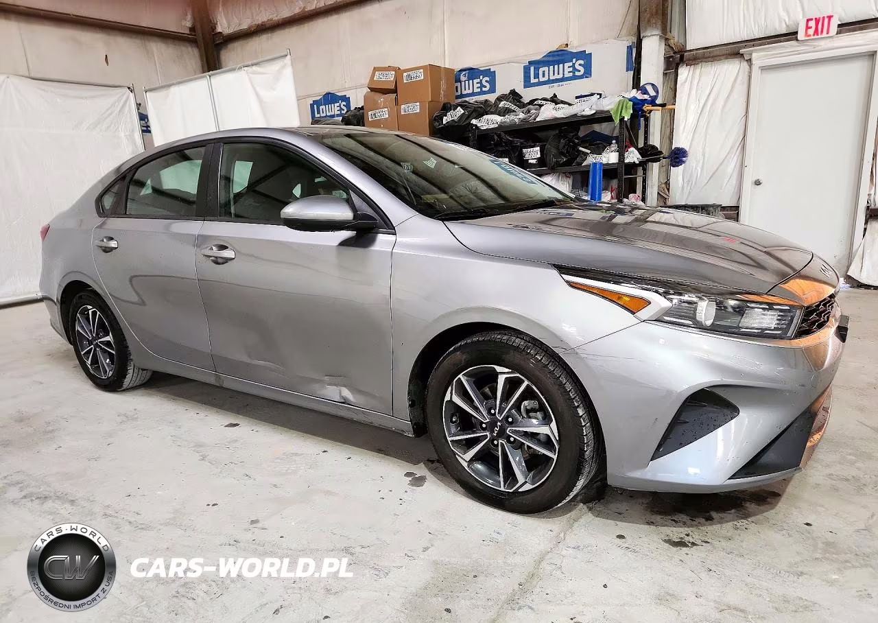 2024 Kia Forte Lxs VIN:3KPF24AD1RE699852 - 4