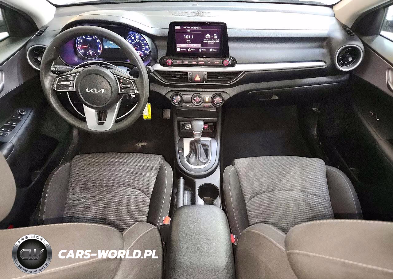 2024 Kia Forte Lxs VIN:3KPF24AD1RE699852 - 8