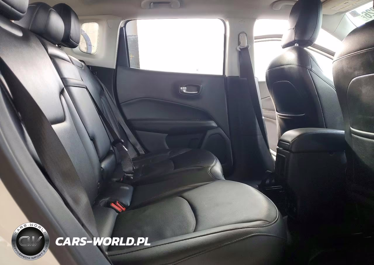 2019 Jeep Compass Limited VIN:3C4NJDCB4KT622923 - 10
