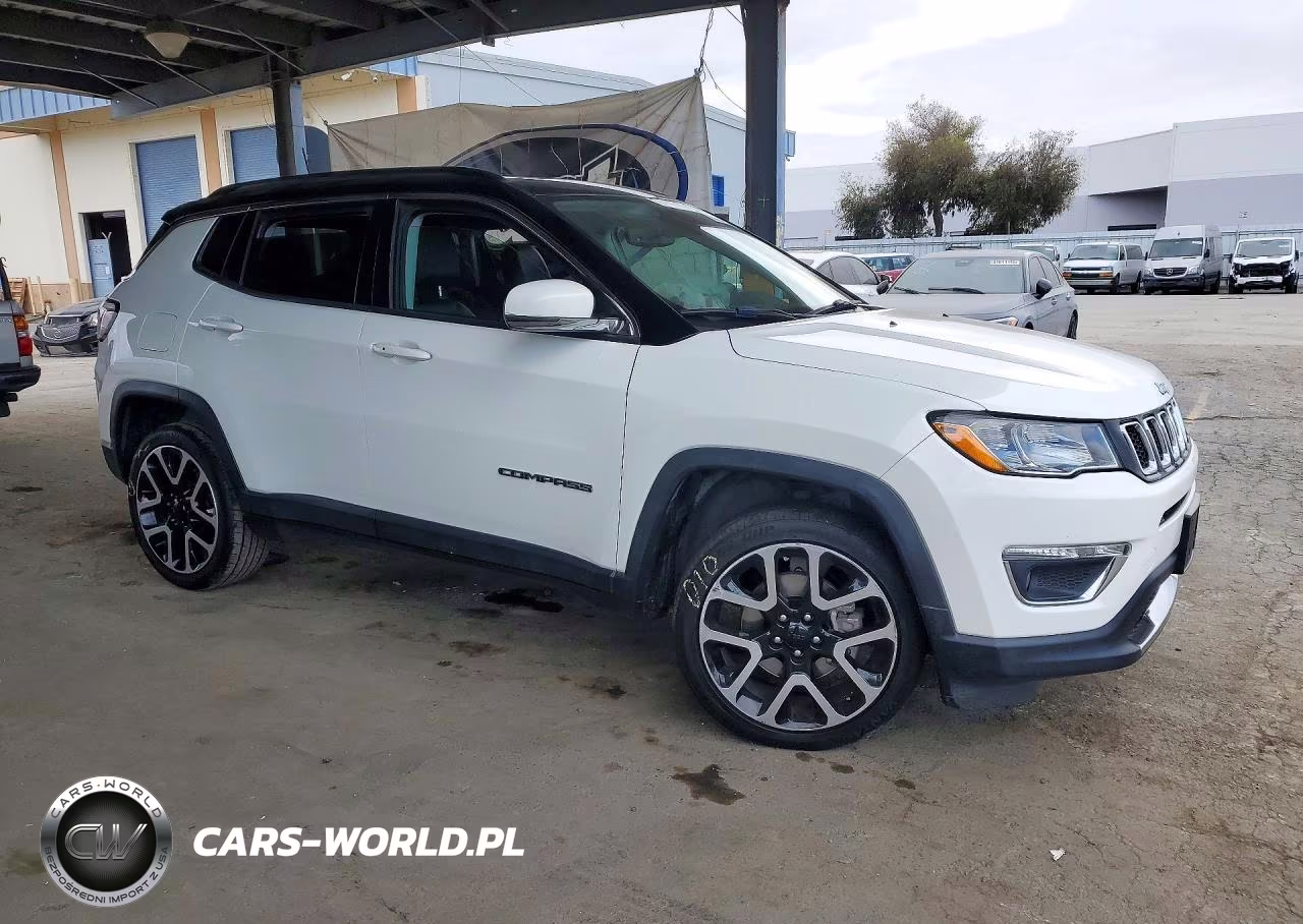 2019 Jeep Compass Limited VIN:3C4NJDCB4KT622923 - 4