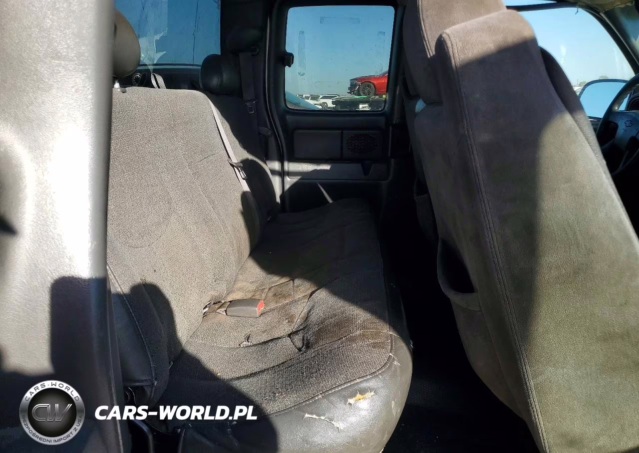 2006 Chevrolet Silverado C1500 VIN:1GCEC19VX6E167480 - 10