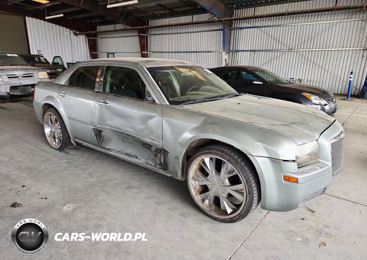 2005 Chrysler 300 VIN:2C3JA43R15H134252 - 4