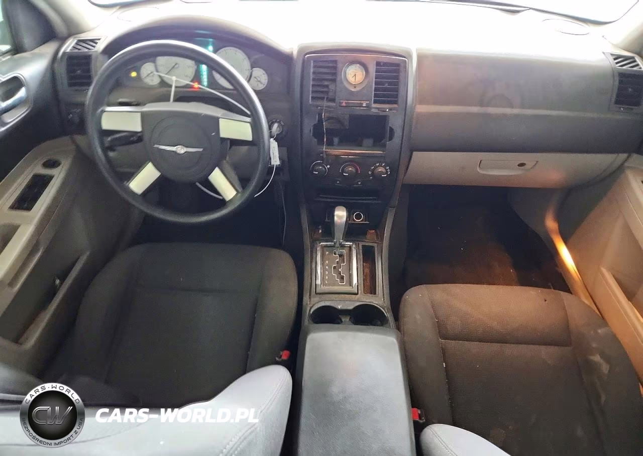 2005 Chrysler 300 VIN:2C3JA43R15H134252 - 8