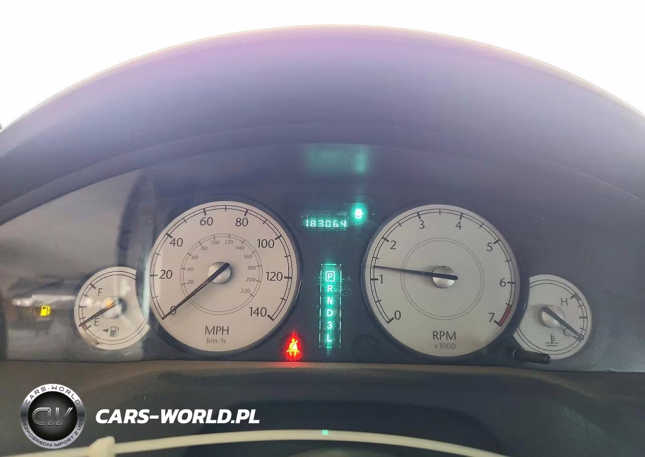 2005 Chrysler 300 VIN:2C3JA43R15H134252 - 9
