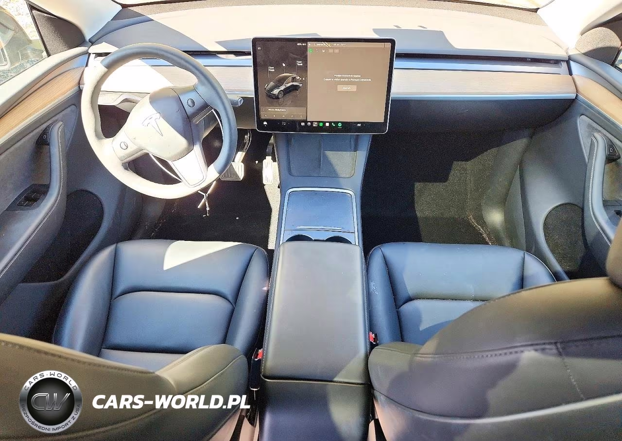 2025 Tesla Model Y VIN:7SAYGDEE4SA360144 - 8