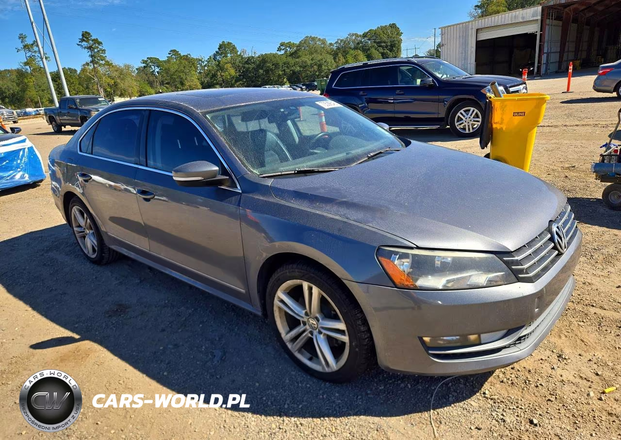 2015 Volkswagen Passat Sel VIN:1VWCT7A31FC027251 - 4